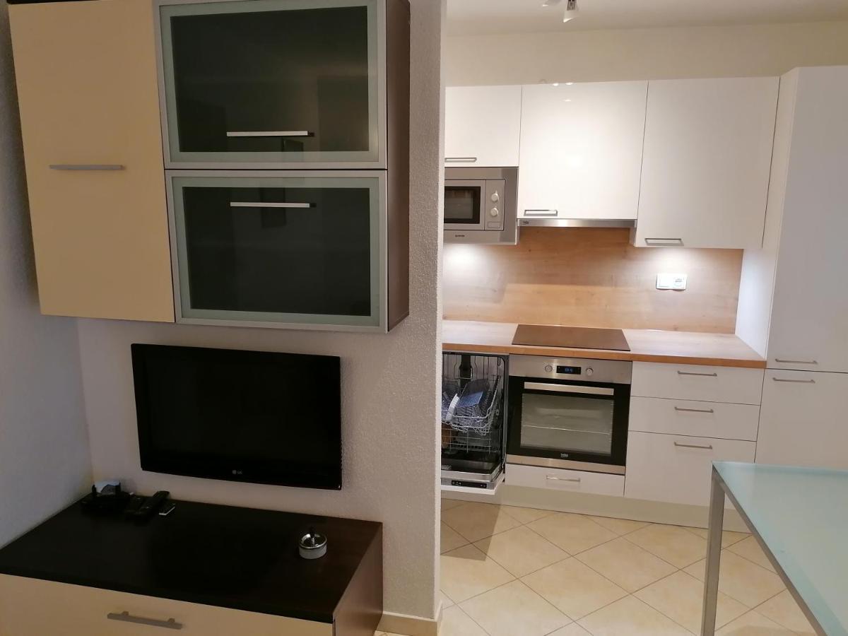 Apartments Nena - Trogir Eksteriør bilde